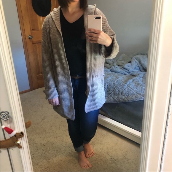 London Kaye Cozy, Oversized hooded fall Cardigan size small - Picture 7 of 10